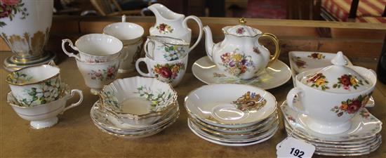 Country Roses tea wares and sundry china